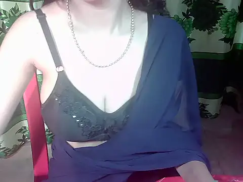 x -hot online show from 06/12/26, 03:37
