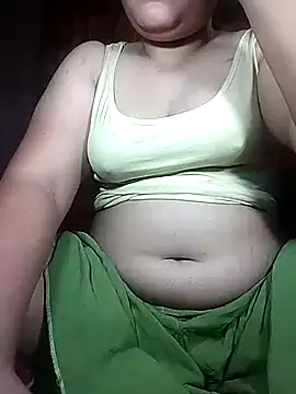 x -hot online show from 04/18/26, 04:04