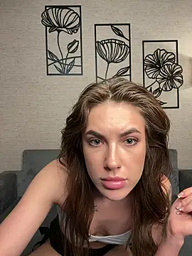 Snapshot of xXKelly_bonb0nXx chatting on 02/14/26, 04:40 xXKelly bonb0nXx online show from 02/14/26, 04:40