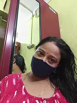 Snapshot of kashish_bhabhi chatting on 06/18/26, 06:23 kashish bhabhi online show from 06/18/26, 06:23
