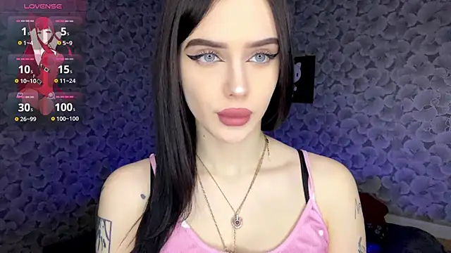 IeshaOsorio online show from 04/10/26, 06:31