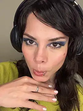 Isalove99 online show from 02/09/26, 05:27