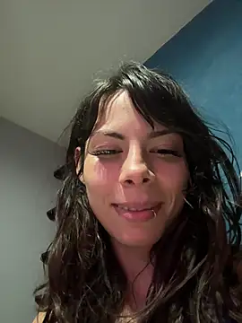 Snapshot of Isalove99 chatting on 05/02/26, 02:50 Isalove99 online show from 05/02/26, 02:50