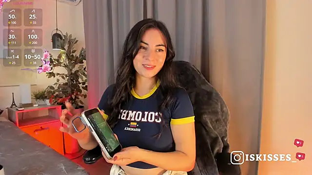 Snapshot of IsabellaSweet__ chatting on 06/18/26, 03:49 IsabellaSweet online show from 06/18/26, 03:49