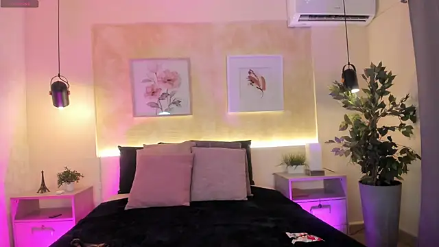 IsabellaSweet   online show from 03/13/26, 04:06