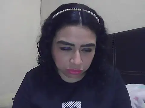 Snapshot of DalilahMx chatting on 02/13/26, 04:40 DalilahMx online show from 02/13/26, 04:40