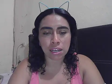 DalilahMx online show from 04/28/26, 03:05