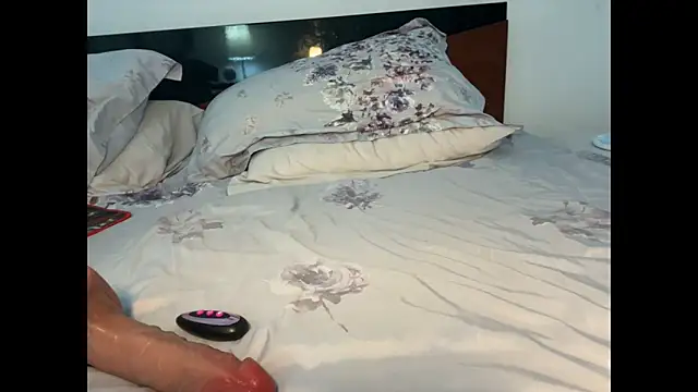 Snapshot of MonyFetish chatting on 02/12/26, 12:49 MonyFetish online show from 02/12/26, 12:49