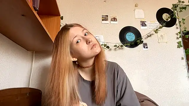 LaureenVielma online show from 03/20/26, 07:20