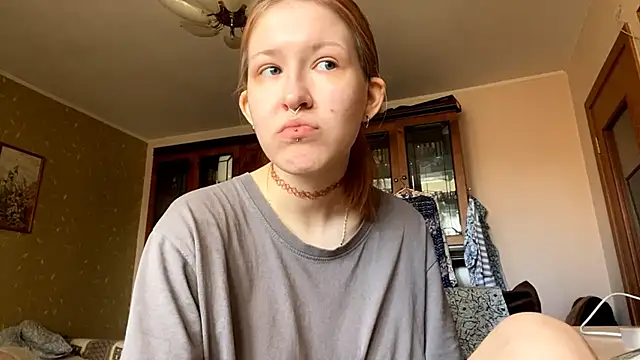 LaureenVielma online show from 04/15/26, 08:20