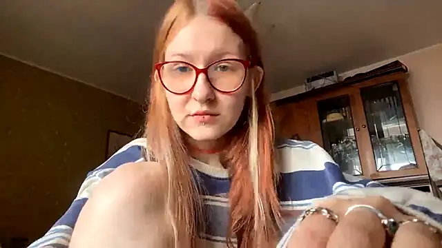 Snapshot of LaureenVielma chatting on 02/15/26, 07:51 LaureenVielma online show from 02/15/26, 07:51