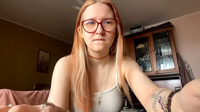 LaureenVielma online show from 03/11/26, 07:13