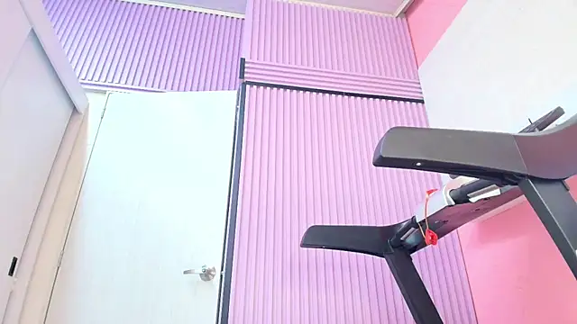 NaomiAmazing01 online show from 05/28/26, 12:29