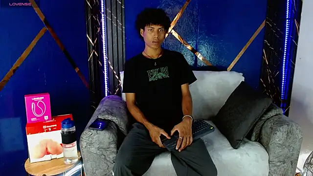 Walkers05 online show from 05/08/26, 05:50