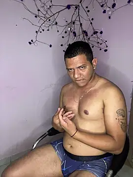 Snapshot of Loaisn chatting on 02/03/26, 01:38 Loaisn online show from 02/03/26, 01:38