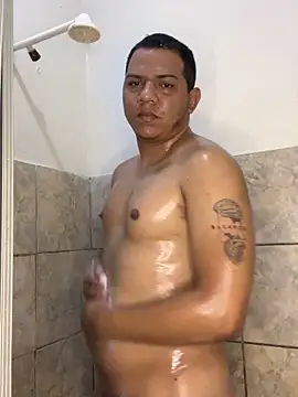 Snapshot of Loaisn chatting on 02/06/26, 12:06 Loaisn online show from 02/06/26, 12:06