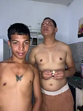 Snapshot of Loaisn chatting on 02/18/26, 01:58 Loaisn online show from 02/18/26, 01:58