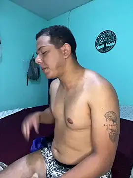 Snapshot of Loaisn chatting on 02/21/26, 01:51 Loaisn online show from 02/21/26, 01:51