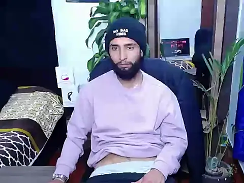 Snapshot of _noahdiaz chatting on 02/21/26, 05:42 noahdiaz online show from 02/21/26, 05:42