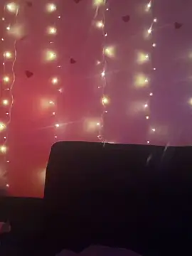 Snapshot of magic_man1085 chatting on 02/13/26, 06:19 magic man1085 online show from 02/13/26, 06:19