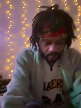 Snapshot of magic_man1085 chatting on 02/07/26, 08:00 magic man1085 online show from 02/07/26, 08:00