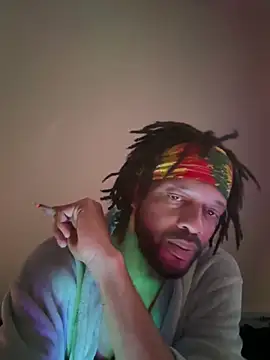 Snapshot of magic_man1085 chatting on 02/01/26, 10:19 magic man1085 online show from 02/01/26, 10:19