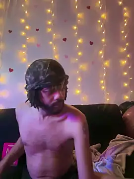 Snapshot of magic_man1085 chatting on 02/19/26, 05:26 magic man1085 online show from 02/19/26, 05:26