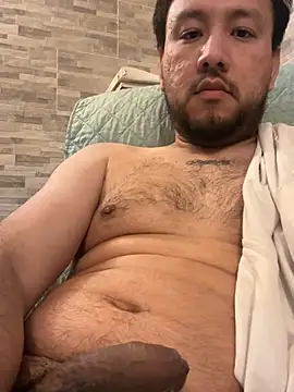 latinocalientehot online show from 04/15/26, 07:58