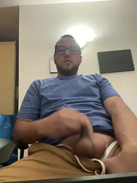 latinocalientehot online show from 06/07/26, 07:52