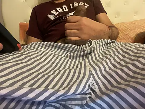 latinocalientehot online show from 02/04/26, 09:54