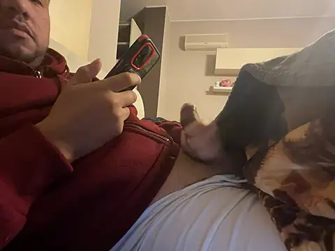 latinocalientehot online show from 02/06/26, 09:11