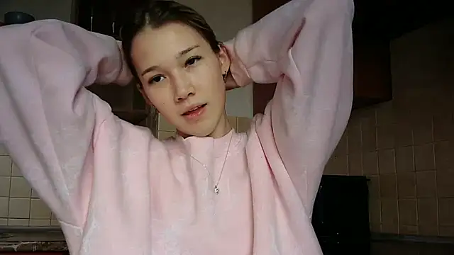 Snapshot of lilXdomiii chatting on 04/19/26, 09:43 lilXdomiii online show from 04/19/26, 09:43