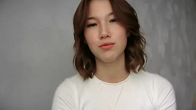 Snapshot of lilXdomiii chatting on 05/04/26, 10:29 lilXdomiii online show from 05/04/26, 10:29
