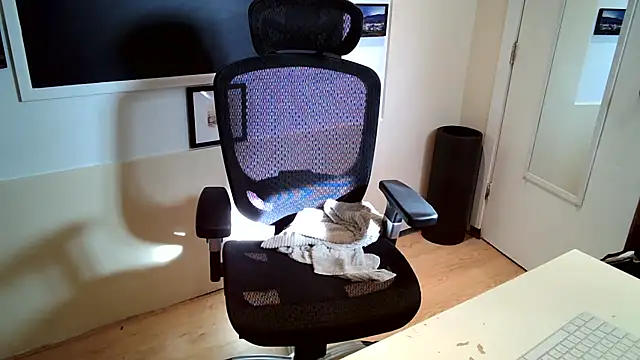 Scotsmanx online show from 02/01/26, 03:54