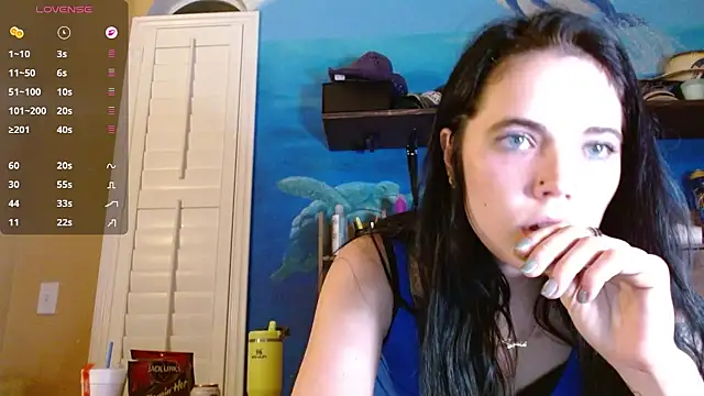 Snapshot of ahungkittykat chatting on 05/03/26, 01:44 ahungkittykat online show from 05/03/26, 01:44