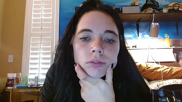 Snapshot of ahungkittykat chatting on 05/27/26, 05:09 ahungkittykat online show from 05/27/26, 05:09