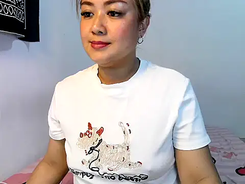 Snapshot of heart5 chatting on 03/01/26, 08:20 heart5 online show from 03/01/26, 08:20