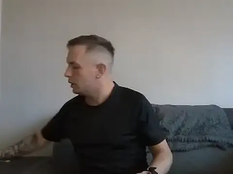 Snapshot of verscub6969 chatting on 02/15/26, 02:38 verscub6969 online show from 02/15/26, 02:38