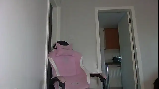 verscub6969 online show from 04/18/26, 07:07