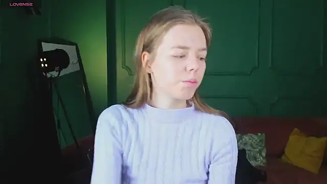  Tina Tayllor  online show from 03/12/26, 06:01