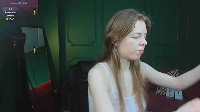  Tina Tayllor  online show from 05/06/26, 08:35