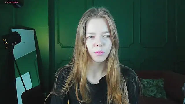  Tina Tayllor  online show from 03/29/26, 08:43