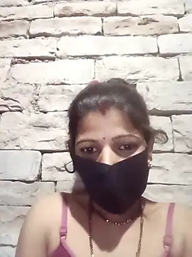 Snapshot of Divya-11431 chatting on 02/20/26, 03:14 Divya-11431 online show from 02/20/26, 03:14