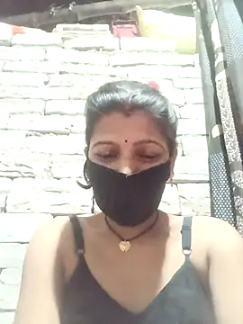Snapshot of Divya-11431 chatting on 03/18/26, 03:46 Divya-11431 online show from 03/18/26, 03:46