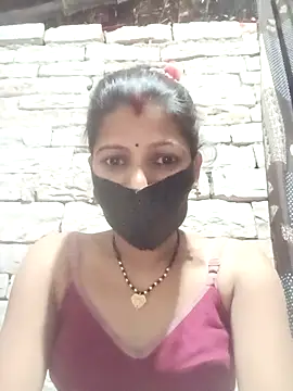 Snapshot of Divya-11431 chatting on 03/11/26, 03:17 Divya-11431 online show from 03/11/26, 03:17