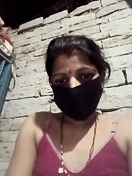 Snapshot of Divya-11431 chatting on 02/05/26, 04:03 Divya-11431 online show from 02/05/26, 04:03