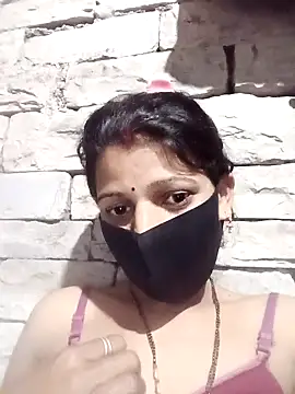 Snapshot of Divya-11431 chatting on 02/02/26, 04:28 Divya-11431 online show from 02/02/26, 04:28