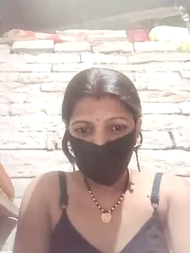 Snapshot of Divya-11431 chatting on 03/13/26, 03:50 Divya-11431 online show from 03/13/26, 03:50