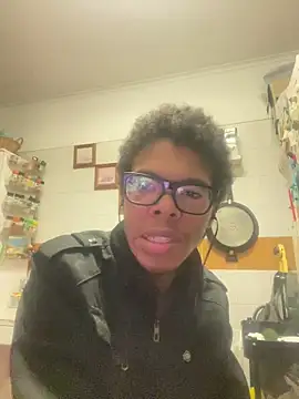 ELPikaPreta online show from 02/15/26, 12:33