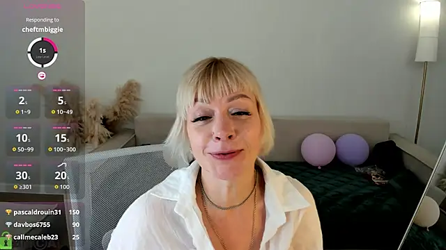 Snapshot of Ann_Annise chatting on 07/05/26, 04:19 Ann Annise online show from 07/05/26, 04:19